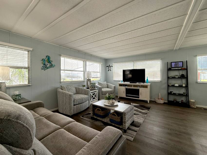 20 Quince Ave a Bradenton, FL Mobile or Manufactured Home for Sale